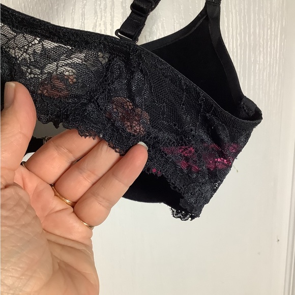 La Senza Beyond Sexy convertible front closure bra with rhinestones - Picture 4 of 15